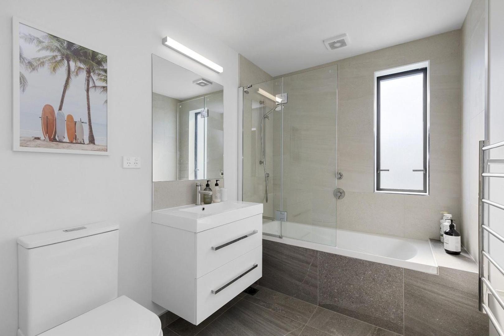 Whitby Townhouse Villa Porirua Ngoại thất bức ảnh